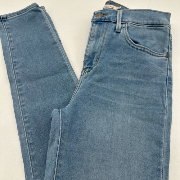 Levi’s Womens 720 High Rise Super Skinny Medium Wash Size 27 Stretch Jeans Levis - Picture 1 of 14